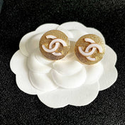 CHANEL 26S DOUBLE C LOGO WHITE ENAMEL TEXTURED ROUND STUD EARRINGS IN GOLD METAL 630072
