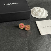 CHANEL 26S DOUBLE C LOGO PINK ENAMEL QUILTED ROUND STUD EARRINGS WITH CRYSTAL TRIM IN GOLD METAL 629894