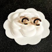 CHANEL 26S DOUBLE C LOGO BLACK ENAMEL & CRYSTAL ROUND STUD EARRINGS IN GOLD METAL 631030