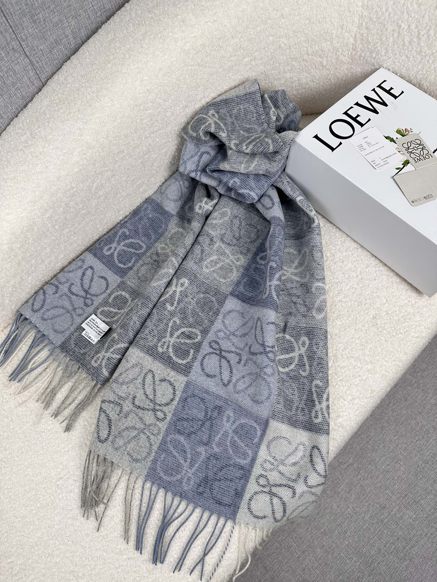 LOEWE 26S SCARF 200 IN CASHMERE 126266