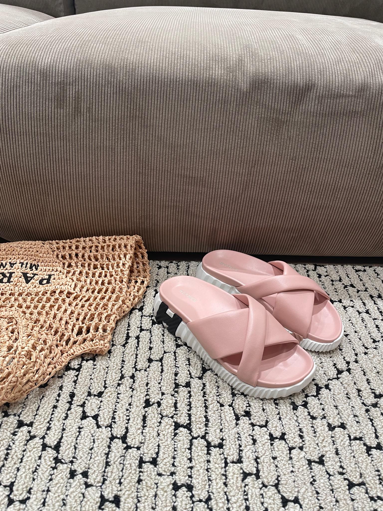 INFRA SANDAL LIGHT PINK CALFSKIN