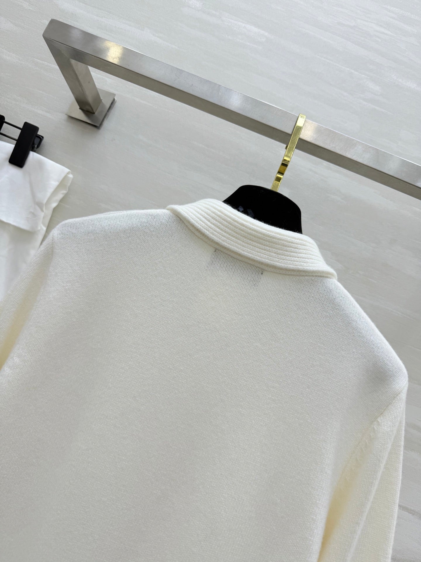 CHANEL 25S CASHMERE SWEATER 271