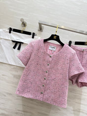 CHANEL 26S SHORT-SLEEVE WOOL TOP AND SHORTS SET 929