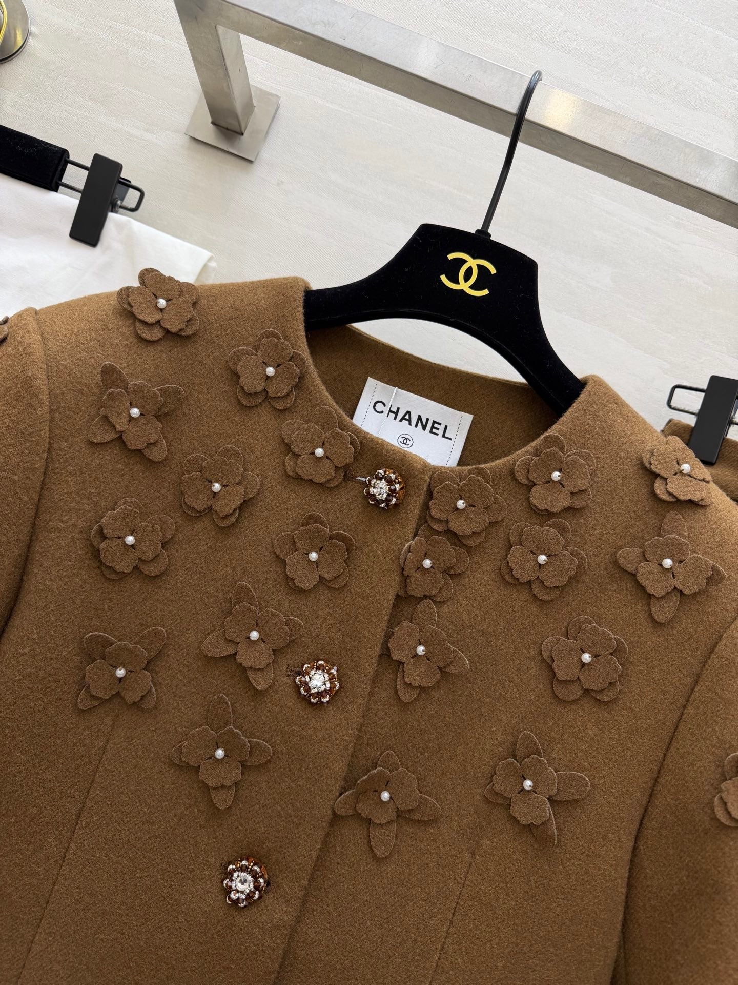 CHANEL 26S WOOL JACKET AND SKIRT SET 869