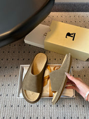 THE ROW 26S THONG SANDALS IN OLIVE GREEN SUEDE