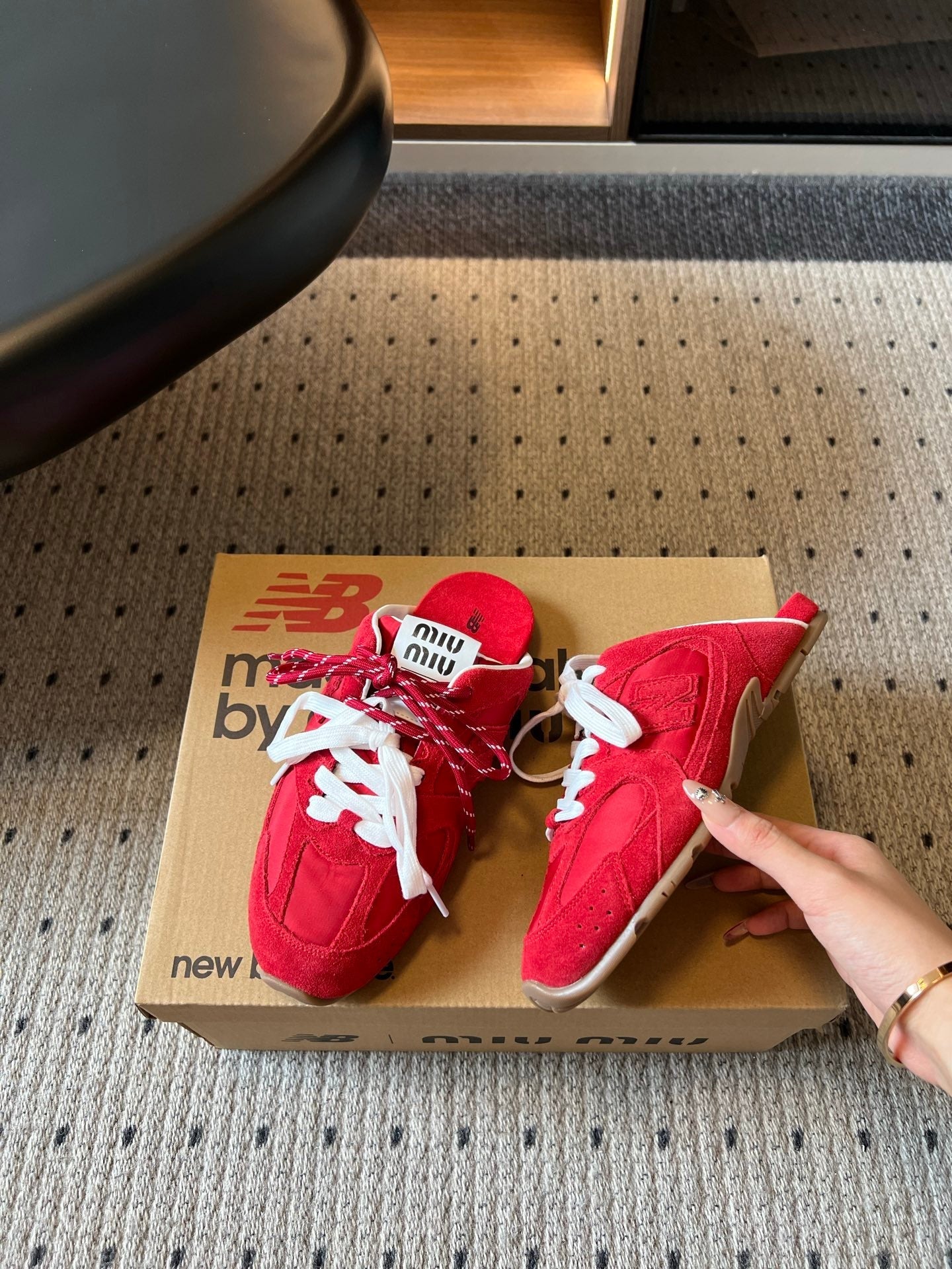 MIUMIU 26S SNEAKER MULES IN RED SUEDE MIX FABRIC