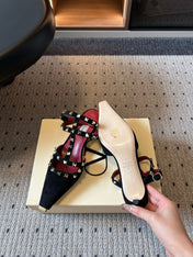 VALENTINO 26S ROCKSTUD HIGH HEELS 40 MM IN BLACK SUEDE