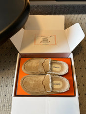 HM 26S DESTIN MULES IN CAMEL BROWN SUEDE