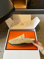 HM 26S DESTIN MULES IN BEIGE SUEDE