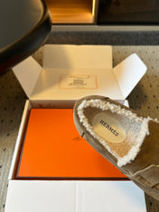 HM 26S DESTIN LOAFERS IN GREYISH BEIGE SUEDE