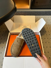 HM 26S DESTIN LOAFERS IN GREYISH BEIGE SUEDE