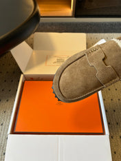 HM 26S DESTIN LOAFERS IN GREYISH BEIGE SUEDE