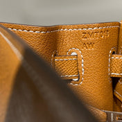KELLY 25CM IN GOLD EPSOM CALFSKIN SILVER HARDWARE