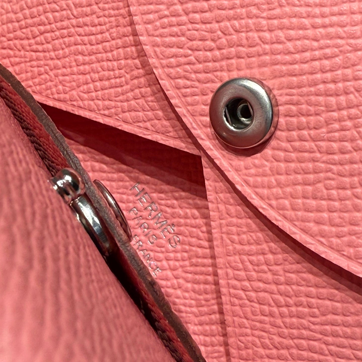 CALVI DUO COMPACT CARD HOLDER IN LIGHT PINK EPSOM CALFSKIN