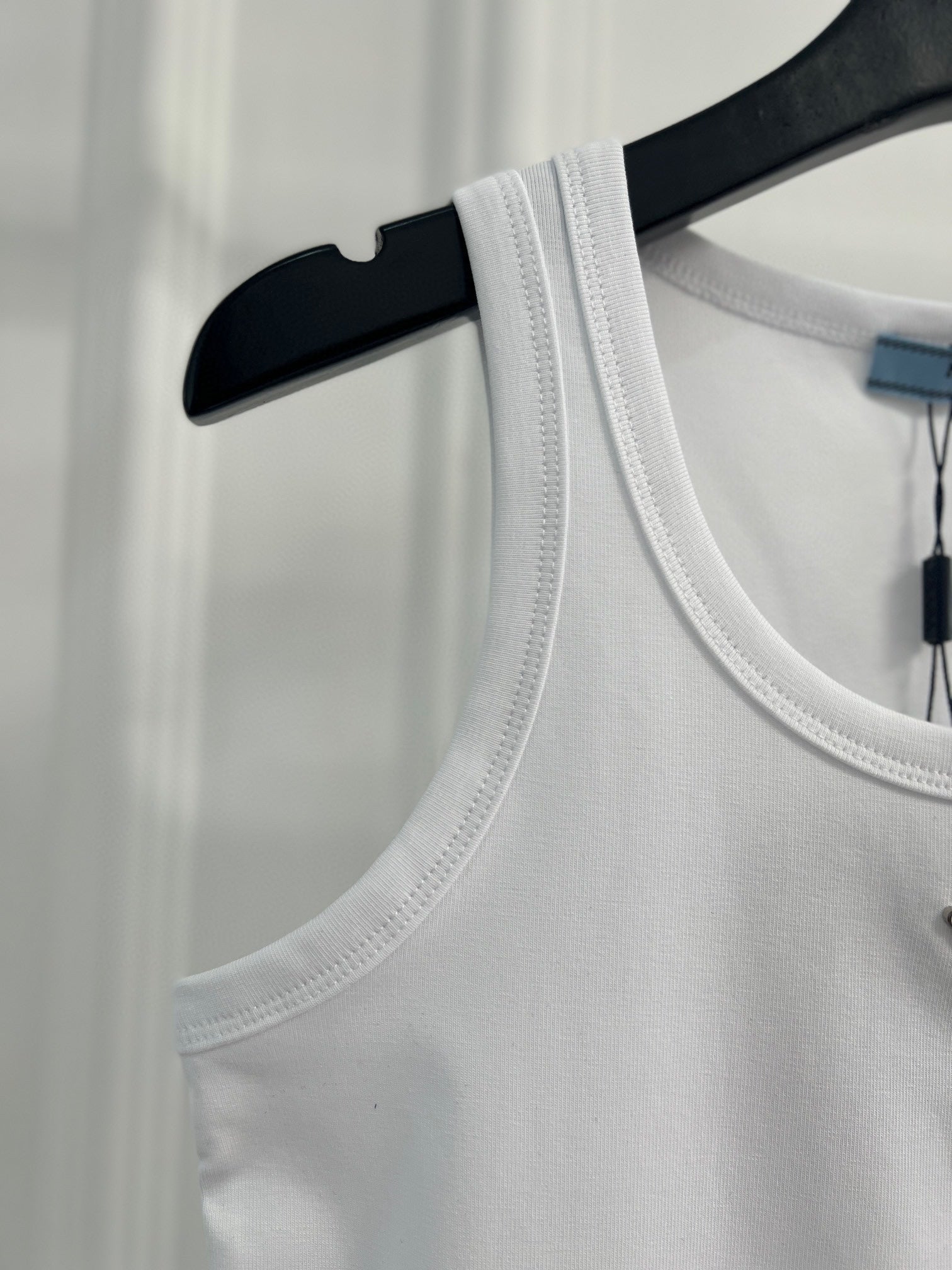 PRADA 26S SLEEVELESS T-SHIRT 977