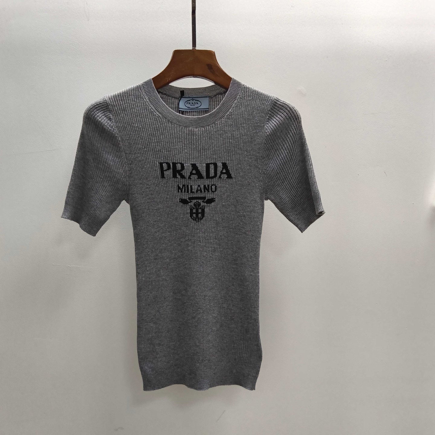 PRADA 26S SHORT-SLEEVE KNIT TOP STYLE 998