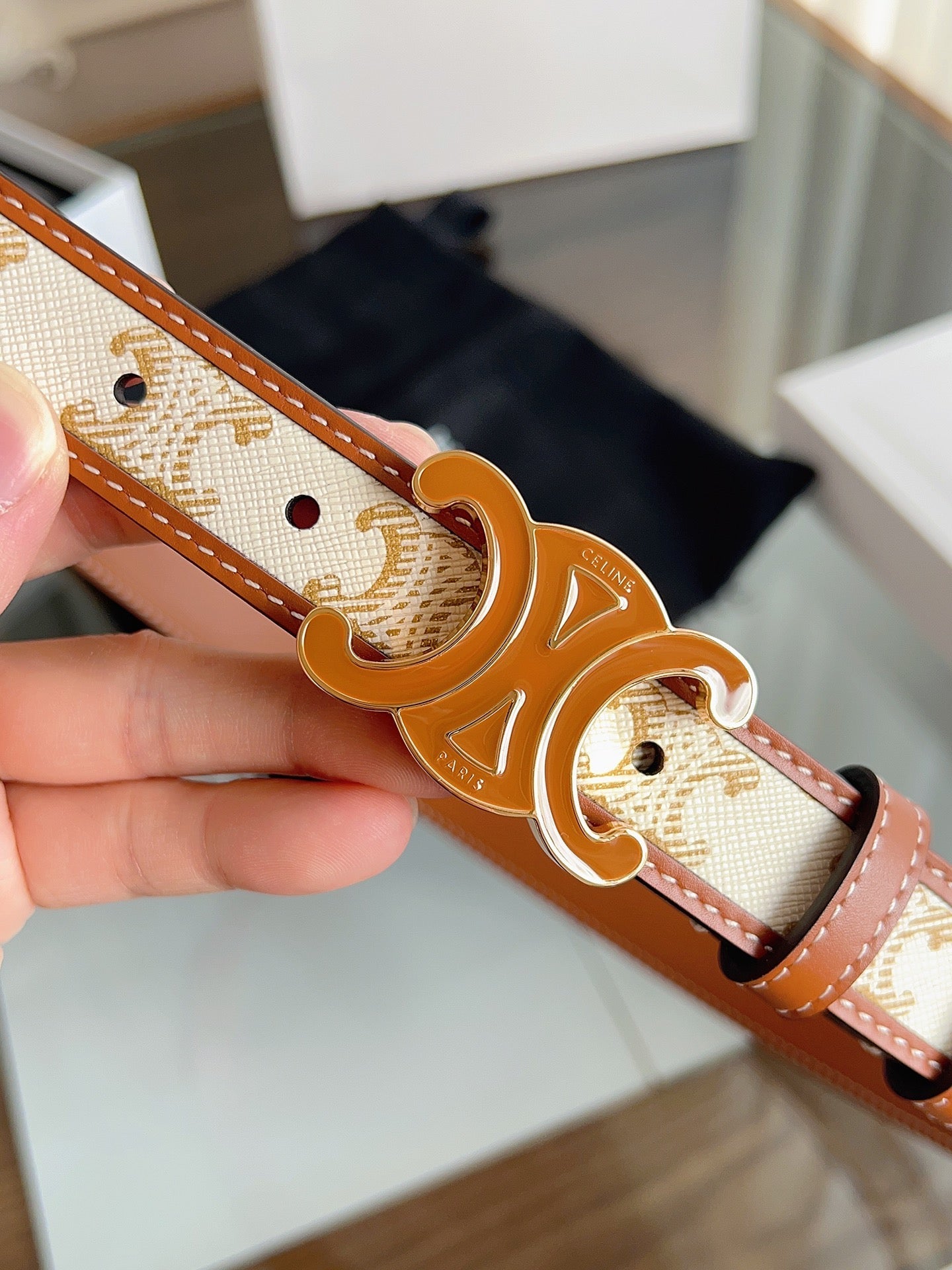CELINE 26S BELT 25 MM IN BEIGE AND BROWN CALFSKIN 669835