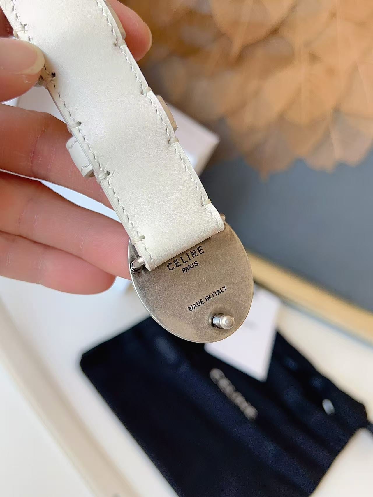 CELINE 26S BELT 25 MM IN WHITE CALFSKIN 672302