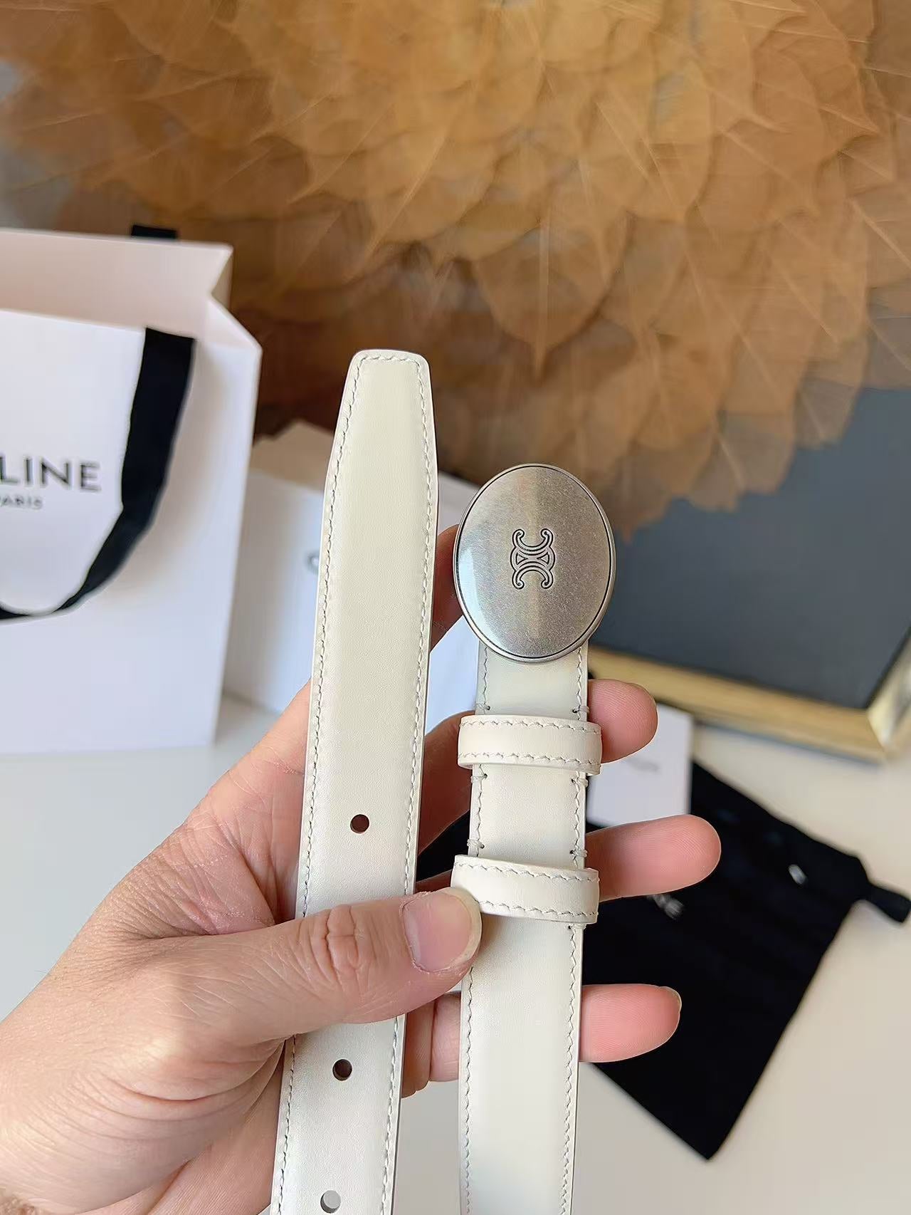 CELINE 26S BELT 25 MM IN WHITE CALFSKIN 672302