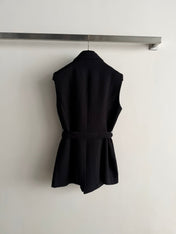CHANEL 26S SLEEVELESS BLAZER 708