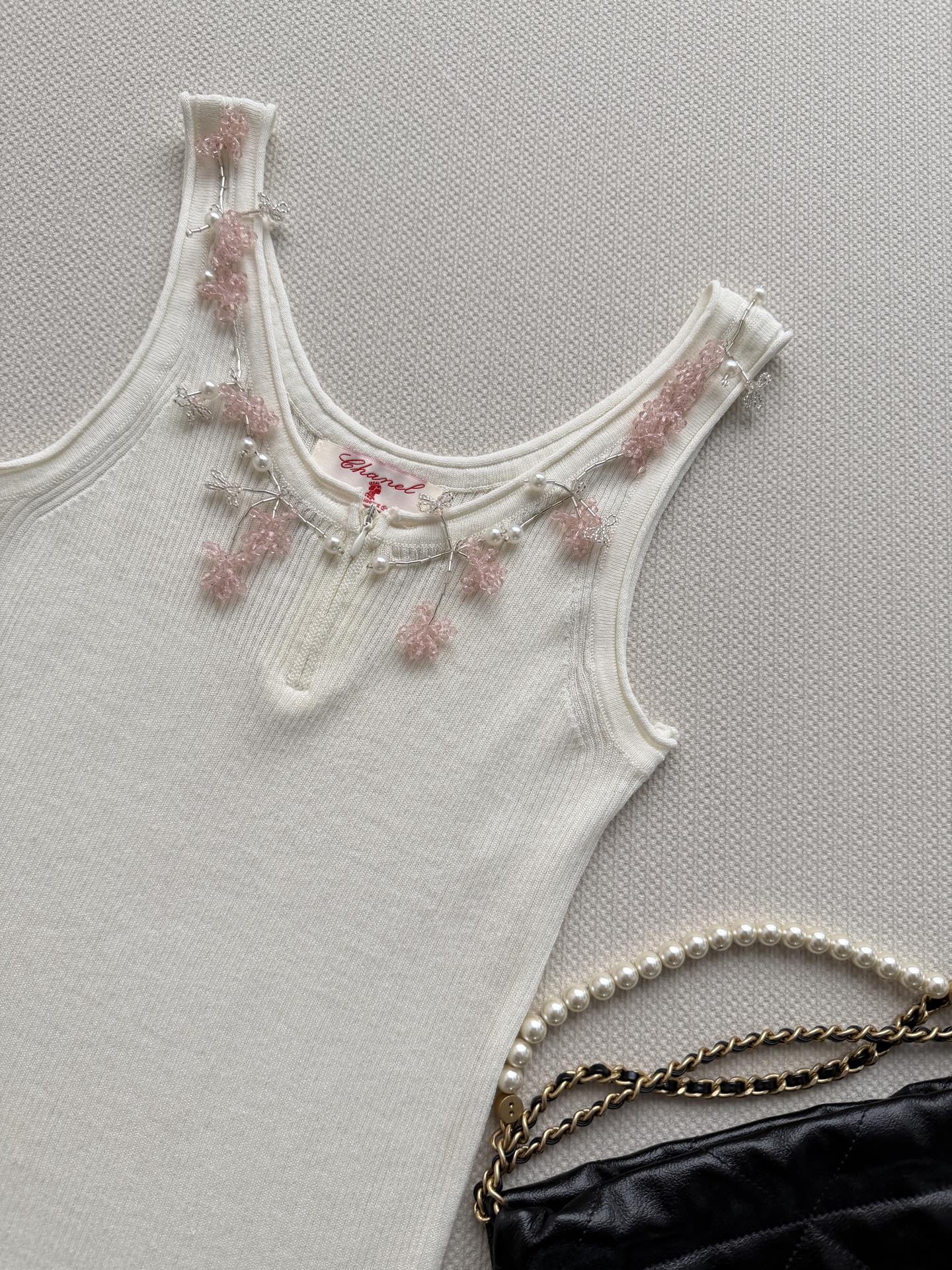 CHANEL 26S KNIT SLEEVELESS TOP STYLE 1184