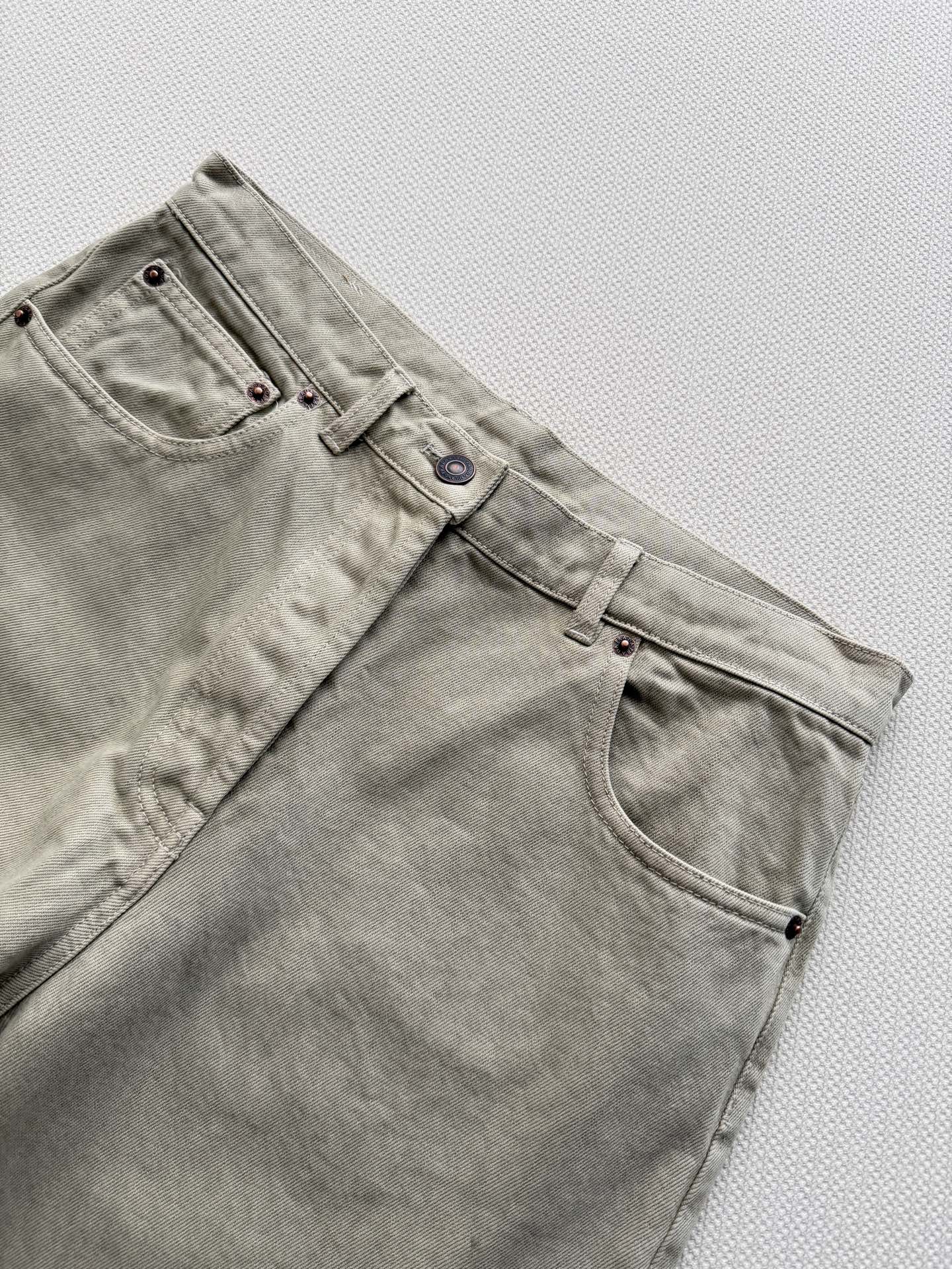 PRADA 26S STRAIGHT-LEG JEANS STYLE 937