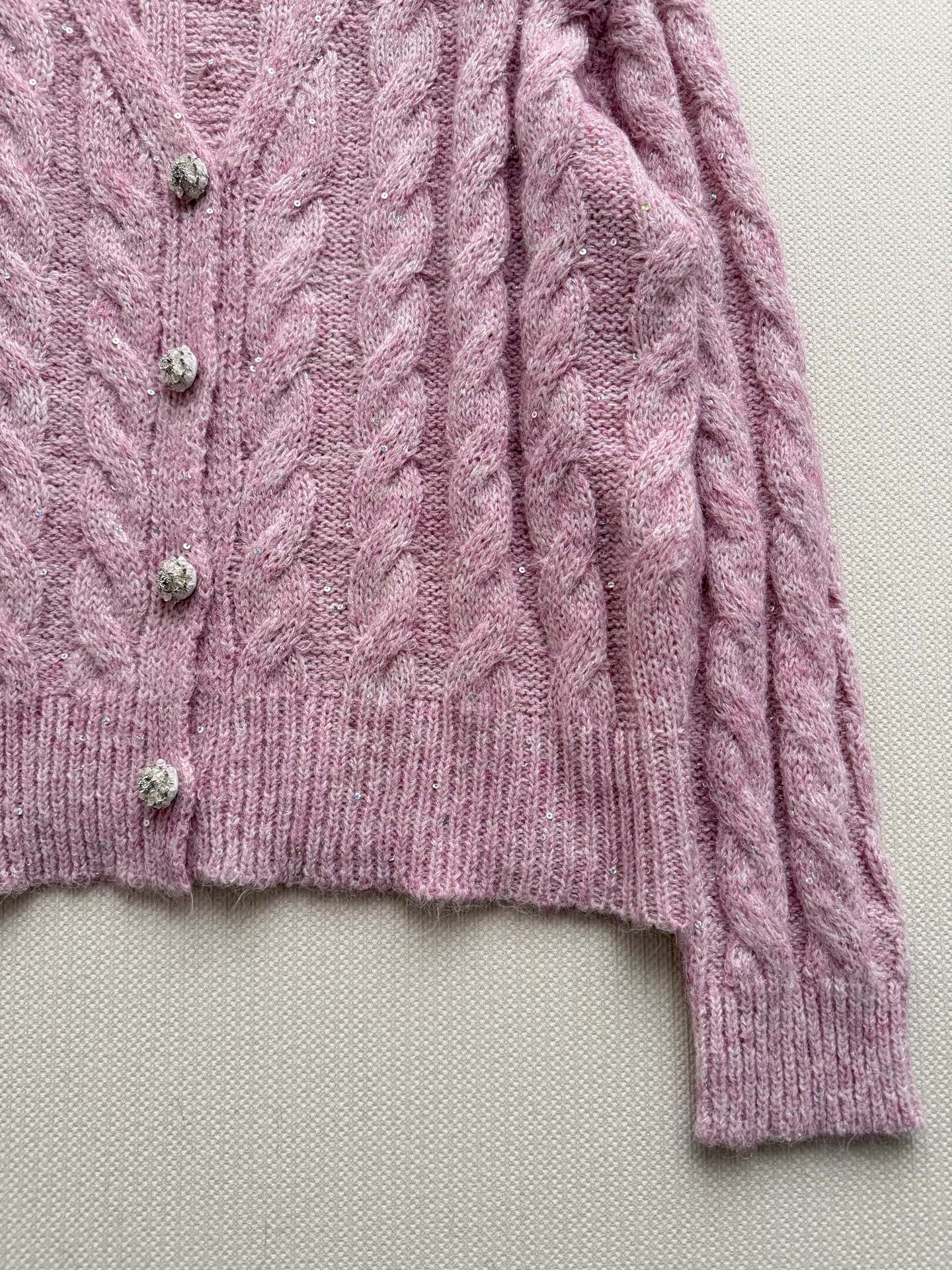 CHANEL 26S KNIT V-NECK CARDIGAN 1719