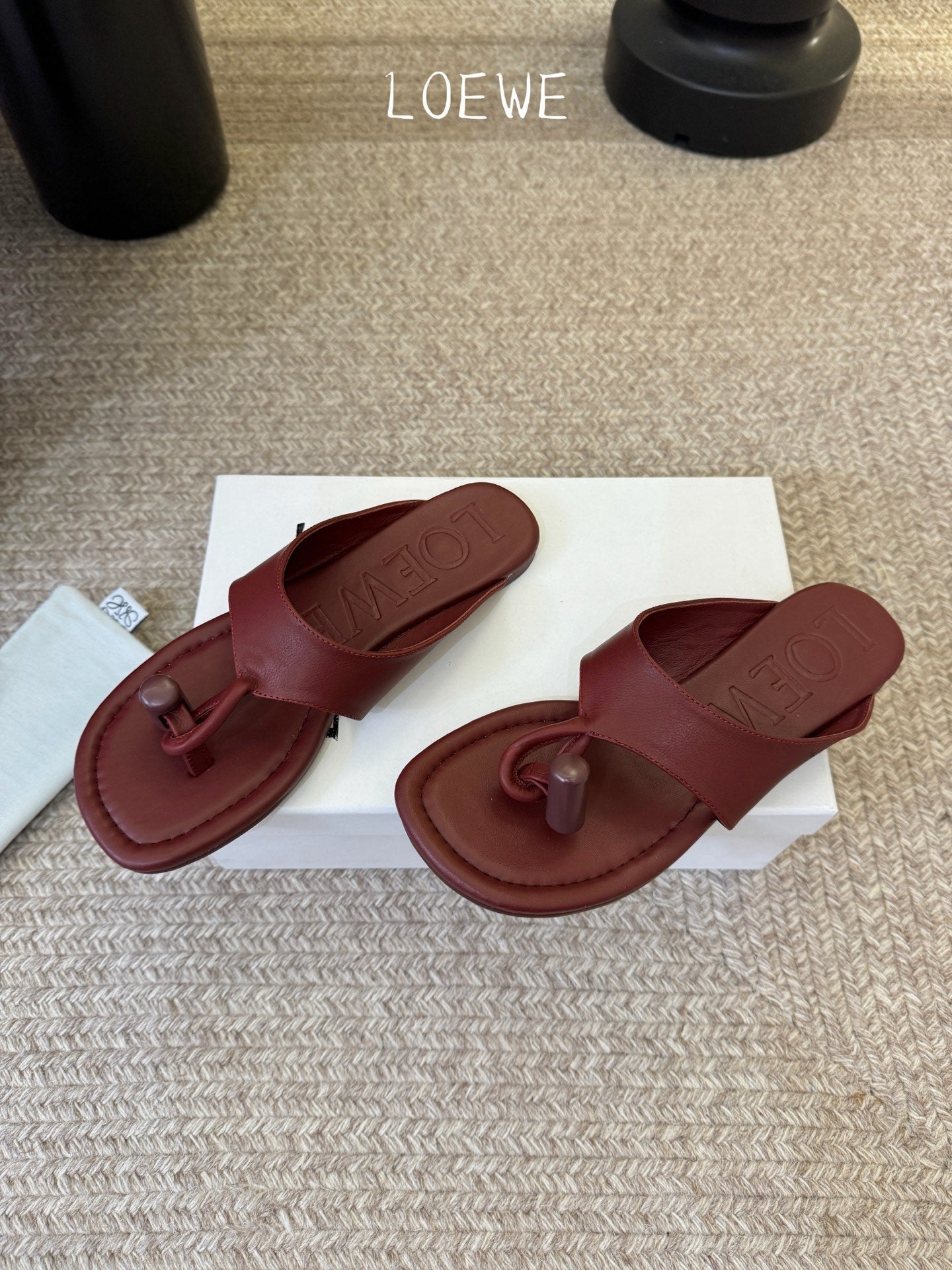 LOEWE 26S TOGGLE FLAT SANDAL IN DARK BROWN CALFSKIN