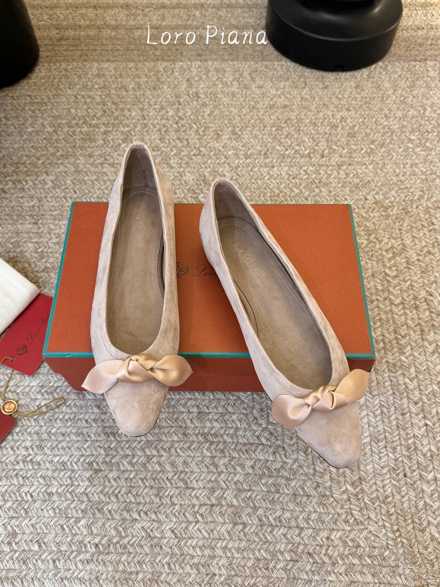 LP 26S BALLET FLATS IN NUDE PINK SUEDE WITH SATIN BOW