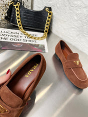 PRADA 26S CLASSIC LOAFERS IN CHOCOLATE BROWN LOGO SUEDE