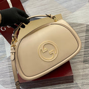 BLONDIE MEDIUM SHOULDER BAG 32 IN BEIGE CALFSKIN GOLD HARDWARE