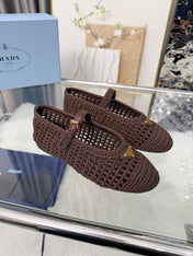 PRADA 26S MARY JANE FLATS IN DARK BROWN WOVEN RAFFIA WITH TRIANGLE LOGO