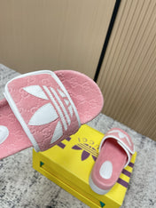 GUCCI 26S PLATFORM SLIDE SANDALS IN LIGHT PINK FABRIC
