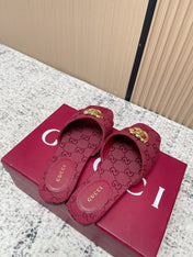 GUCCI 26S SLIDE SANDAL IN DARK RED CANVAS