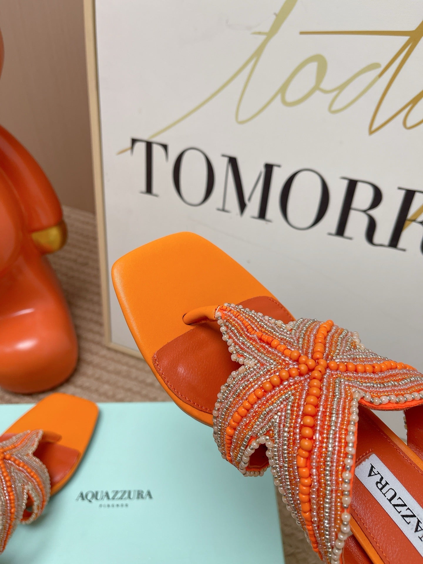 AQUAZZURA 26S STARFISH THONG HEELS IN ORANGE LAMBSKIN