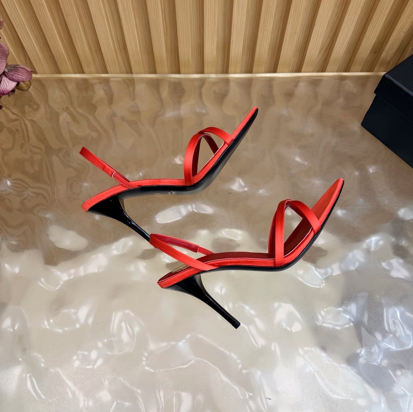 YSL 26S HIGH-HEELED SANDALS 90 MM IN RED SATIN