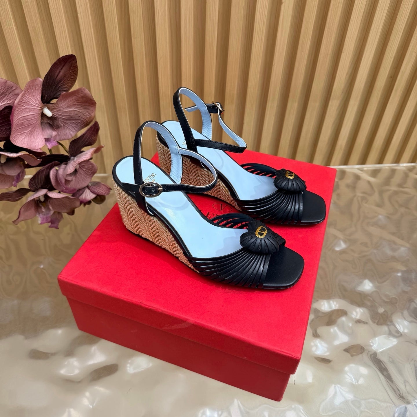 VALENTINO 26S WEDGE SANDAL 85 MM IN BLACK CALFSKIN
