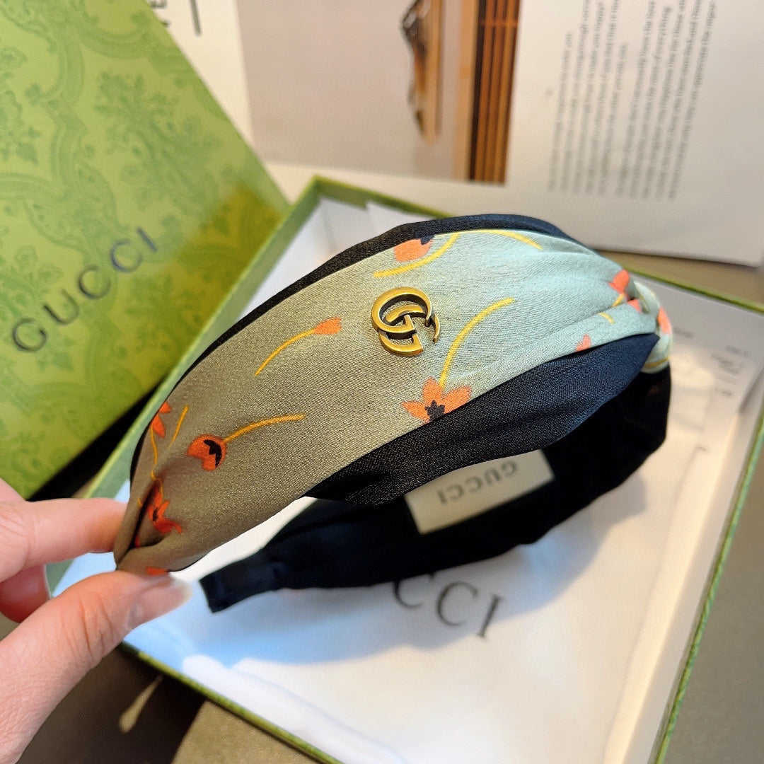HAIRBAND WITH FLOWER PRINT IN MOSS GREEN SILK 398865