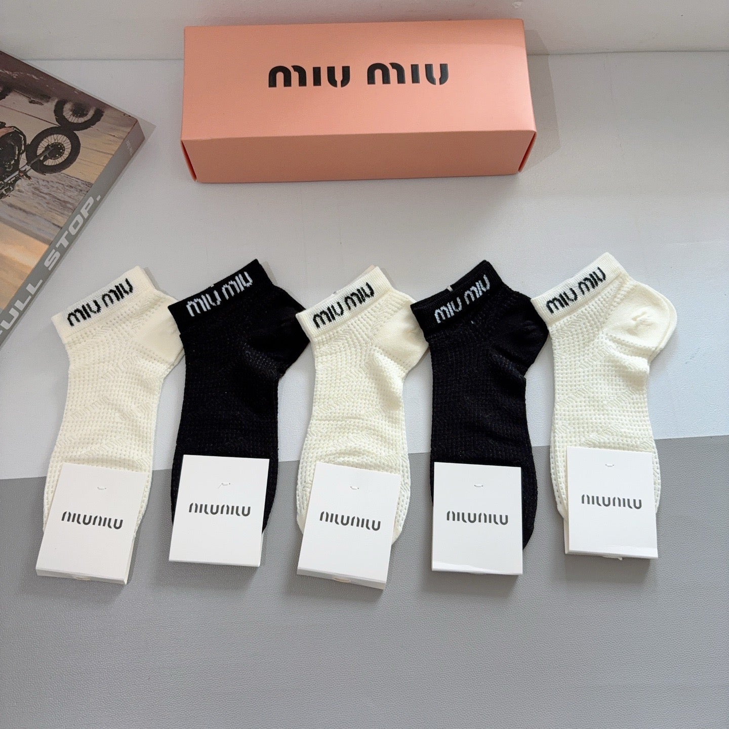 MIUMIU 26S ANKLE SOCKS 417783 (1 BOX)