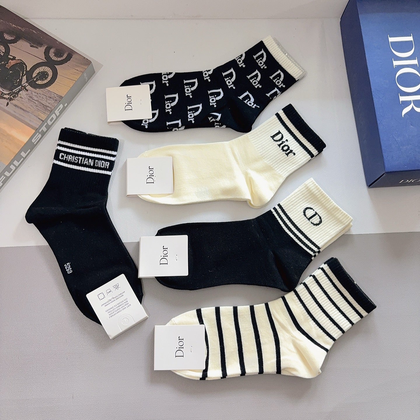 DIOR 26S ANKLE SOCKS 403777 (1 BOX)