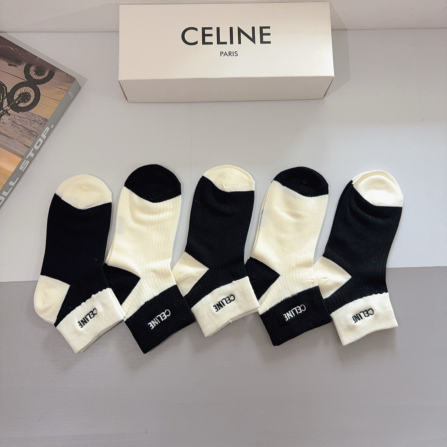 CELINE 26S ANKLE SOCKS 408684 (1 BOX)