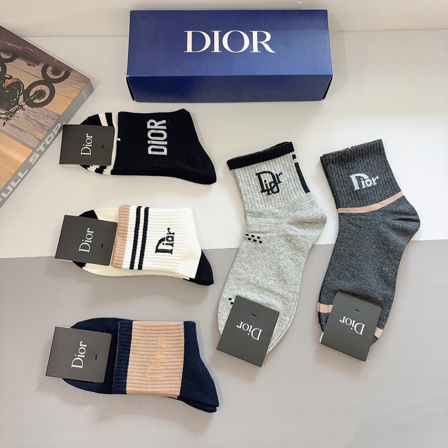 DIOR 26S ANKLE SOCKS 410356 (1 BOX)