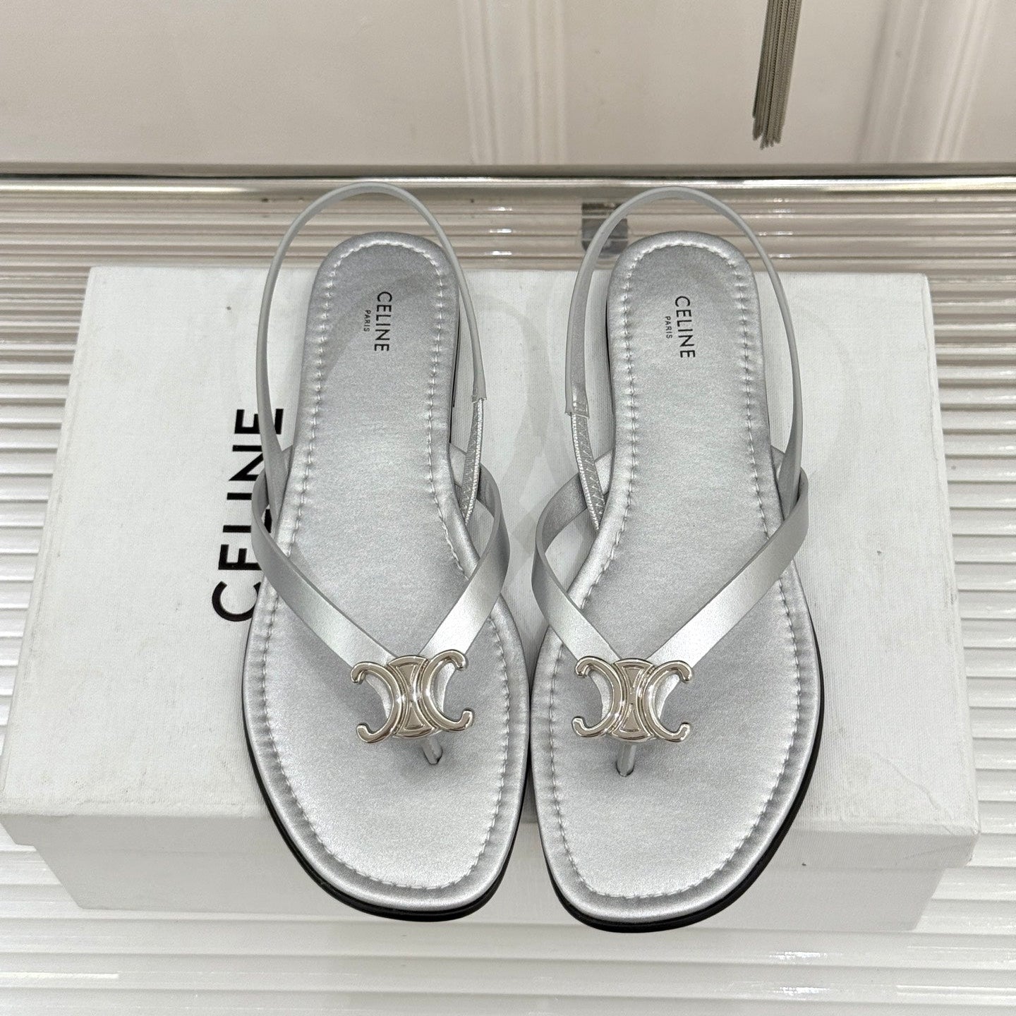 CELINE 26S THONG SANDALS IN SILVER CALFSKIN