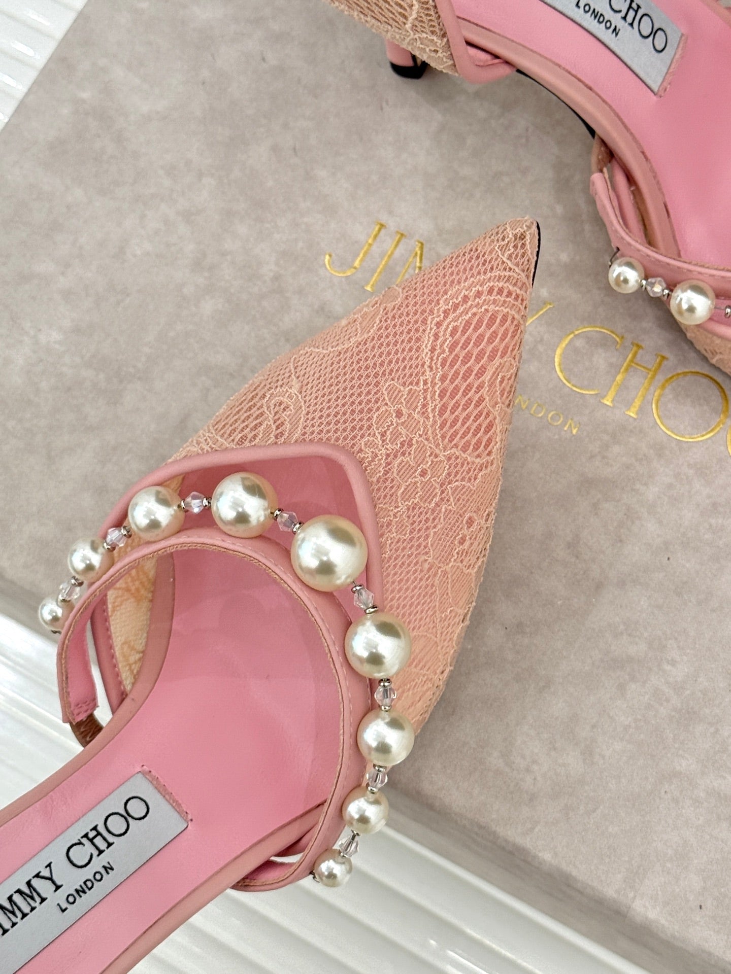 JIMMY CHOO 26S HIGH HEELS 85 MM IN LIGHT PINK LACE PEARL-EMBELLISHED