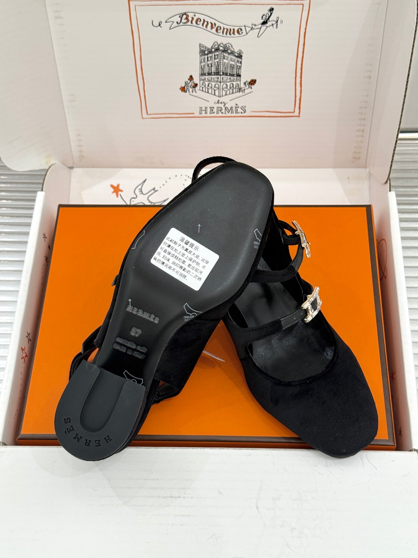 HM 26S SLINGBACK HIGH HEELS IN BLACK VELVET