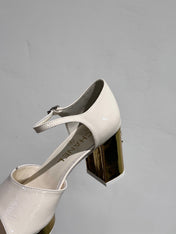 BLOCK HEEL SANDALS WHITE SHEEPSKIN