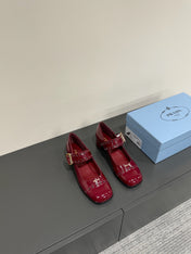 MARY JANE PUMPS IN BURGUNDY RED GLOSSY CALFSKIN