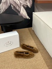 PRADA 26S SHEARLING BALLET FLATS IN BROWN