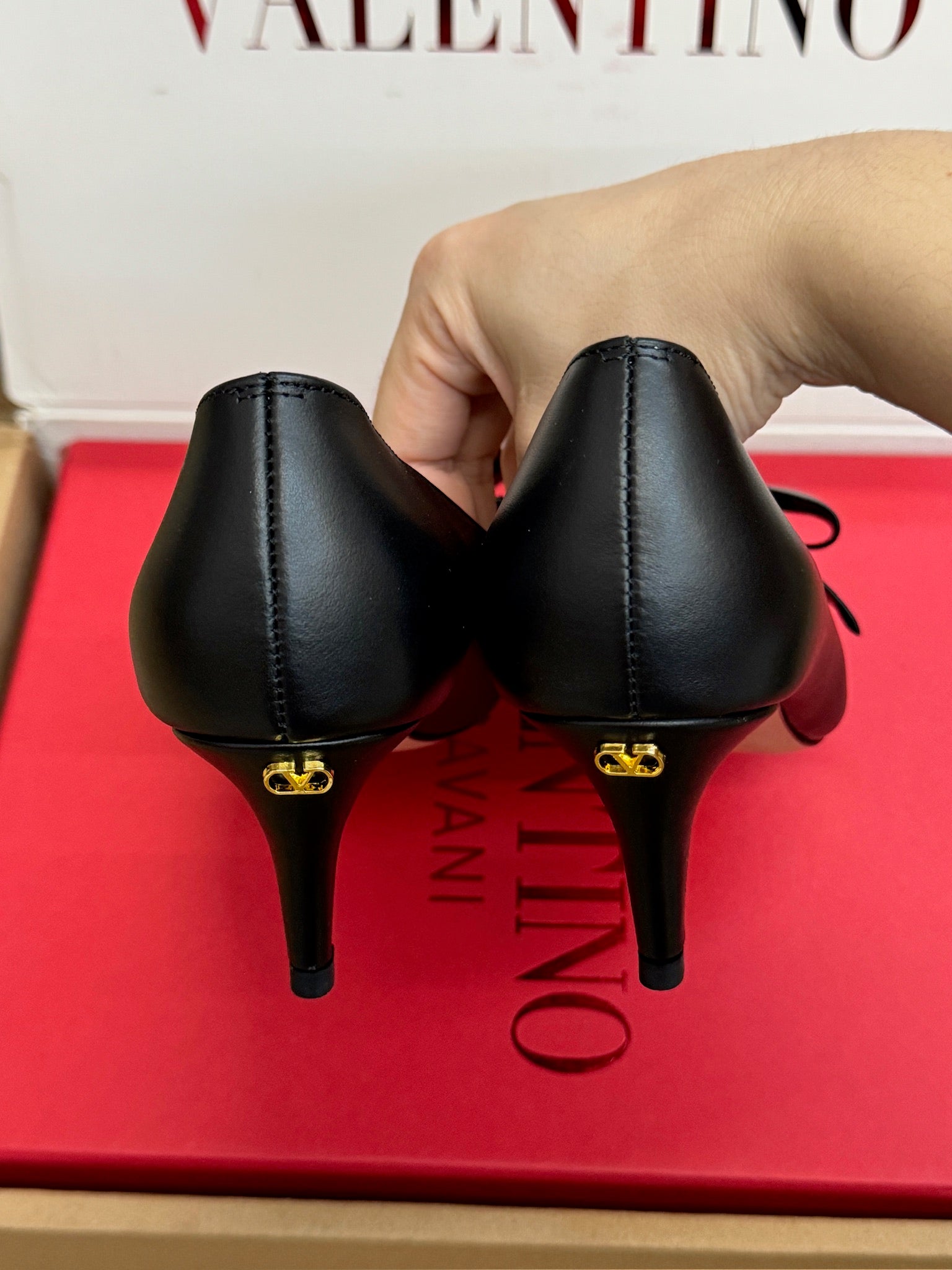 VALENTINO 26S HIGH HEEL SHOES IN BLACK CALFSKIN WITH BOW
