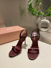 TWO STRAP HIGH HEELED SANDALS IN WINE RED GLOSSY SHEEPSKIN